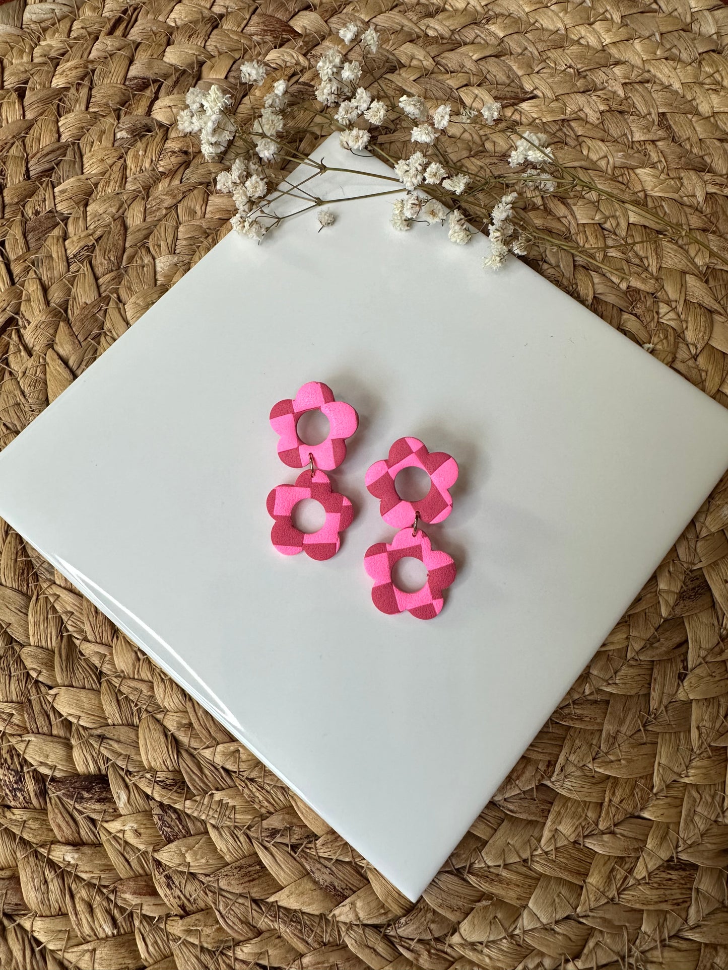 Checkered Daisy Dangles